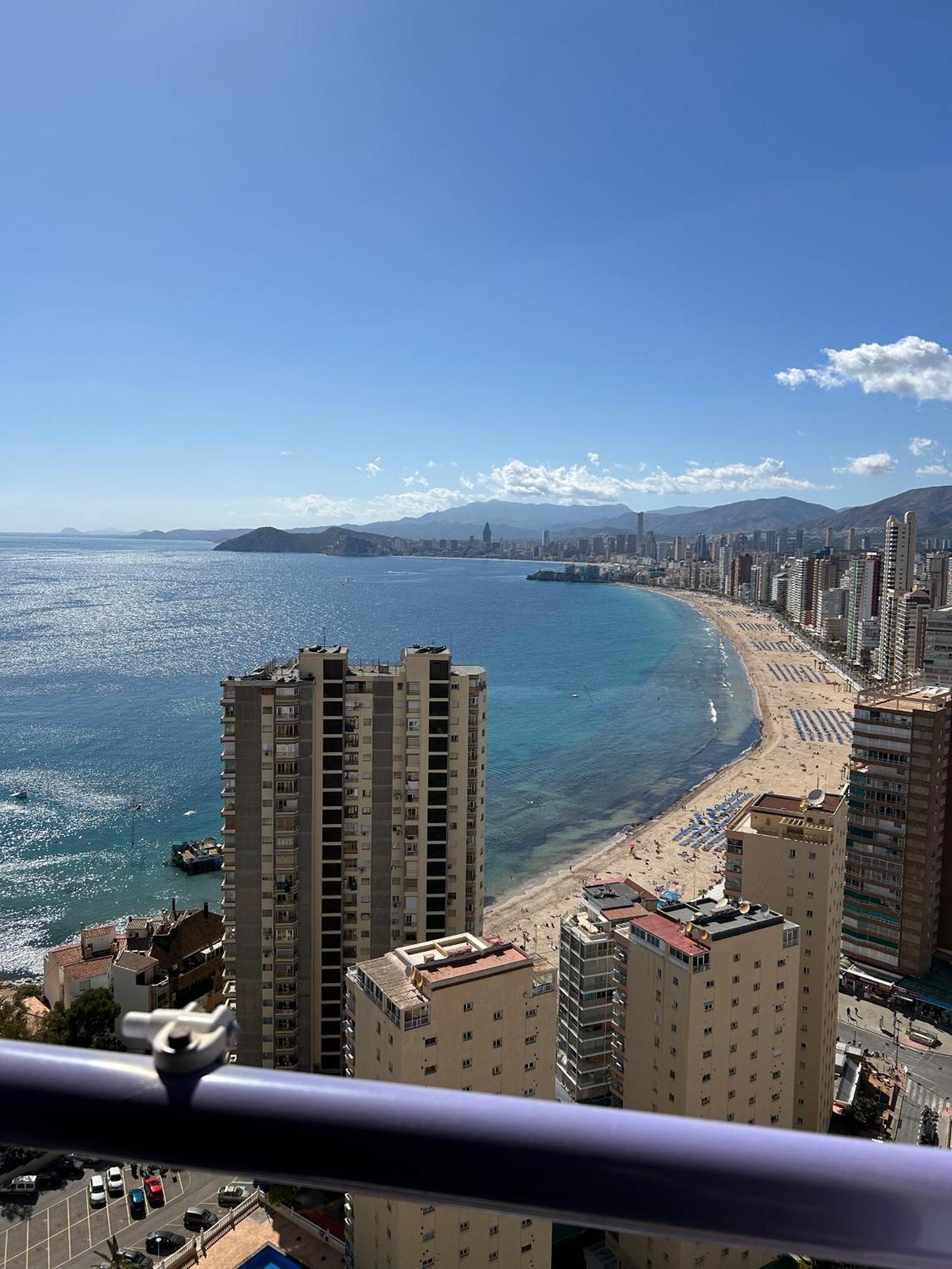 Apartamento Con Preciosas Vistas Y Piscina Бенидорм Экстерьер фото